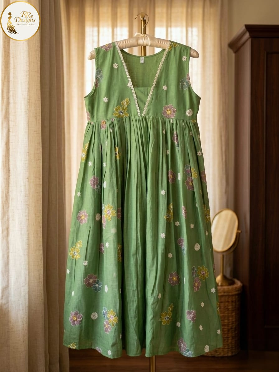 Olive Green Shade Mulchanderi Floral Embroidery Kurti Set